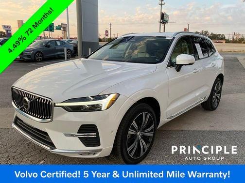 2022 Volvo XC60 B5 Inscription