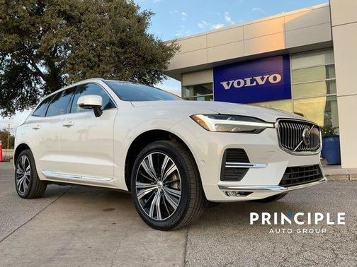 2022 Volvo XC60 B5 Inscription