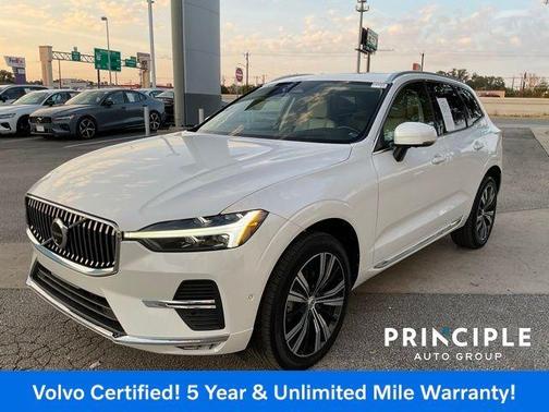 2022 Volvo XC60 B5 Inscription