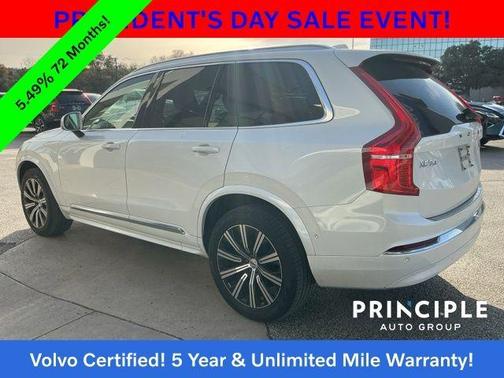 2023 Volvo XC90 B5 Plus