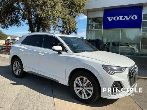 2024 Audi Q3 45 S line Premium