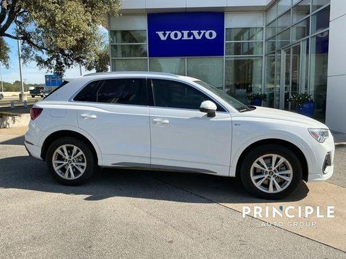 2024 Audi Q3 45 S line Premium