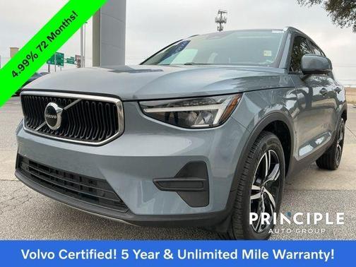 2023 Volvo XC40 B4 Core