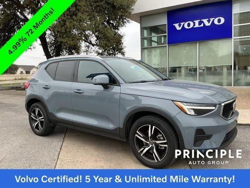 2023 Volvo XC40 B4 Core