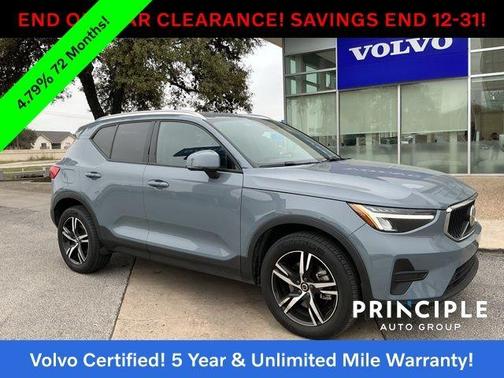 2023 Volvo XC40 B4 Core