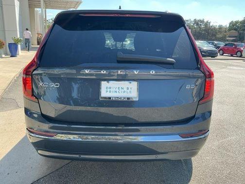 2026 Volvo XC90 B5 Plus 7-Seater