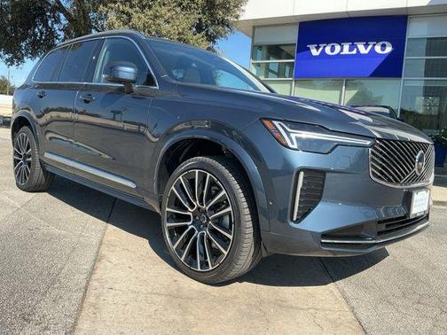 2026 Volvo XC90 B5 Plus 7-Seater