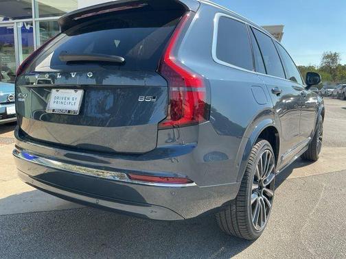 2026 Volvo XC90 B5 Plus 7-Seater