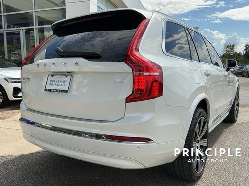 2023 Volvo XC90 Recharge Plug-In Hybrid T8 Plus Bright Theme 7 Passenger