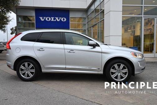 2017 Volvo XC60 T5 Inscription