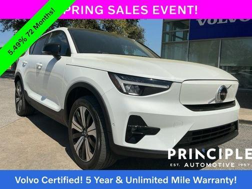 Crystal White Metallic 2023 Volvo C40 Recharge Pure Electric Twin Plus