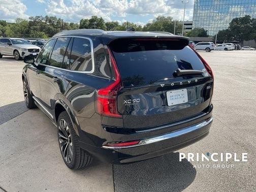 2026 Volvo XC90 B5 Core