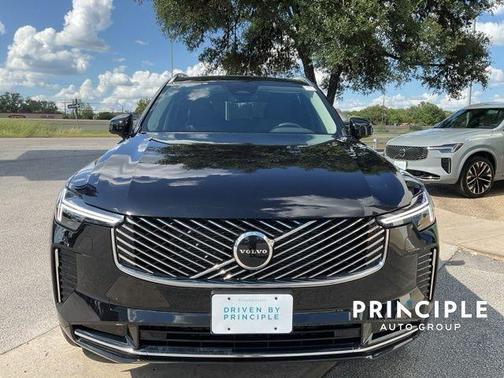 2026 Volvo XC90 B5 Core