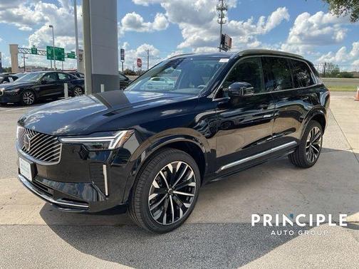 2026 Volvo XC90 B5 Core