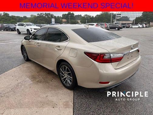 2017 Lexus ES 350 Base