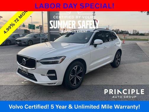 2022 Volvo XC60 B5 Momentum
