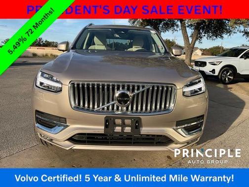 2024 Volvo XC90 B6 Plus Bright Theme 7-Seater