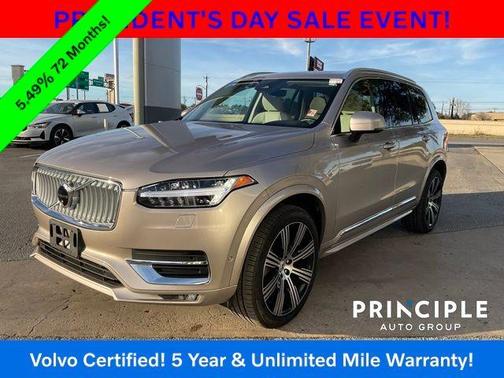 2024 Volvo XC90 B6 Plus Bright Theme 7-Seater