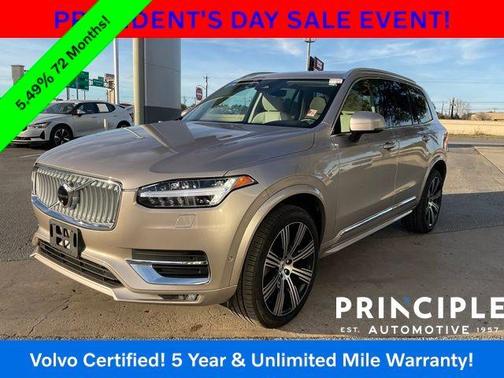 2024 Volvo XC90 B6 Plus Bright Theme 7-Seater