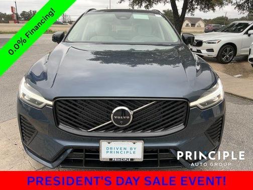 2026 Volvo XC60 B5 Ultra