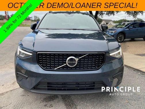 2026 Volvo XC40 B5 Core