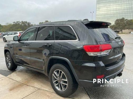 2019 Jeep Grand Cherokee Laredo E