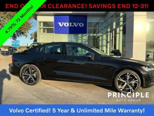 2024 Volvo S60 B5 Plus Dark Theme