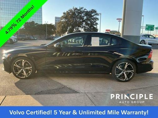 2024 Volvo S60 B5 Plus Dark Theme