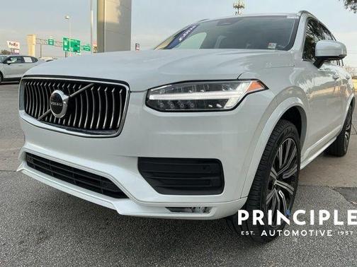 2023 Volvo XC90 B5 Core