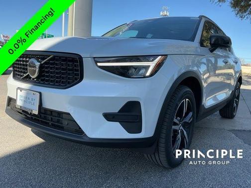 2026 Volvo XC40 B5 Core