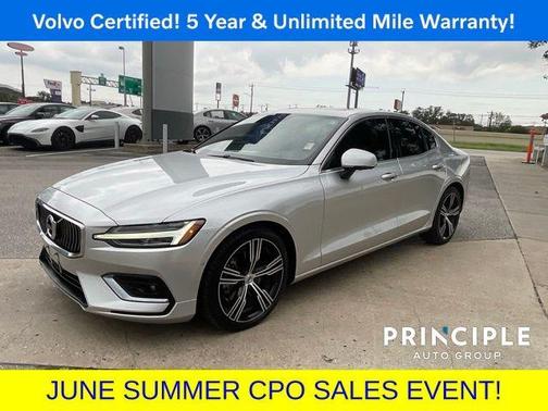 2022 Volvo S60 B5 Inscription