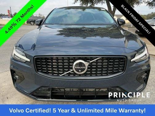 2024 Volvo S60 B5 Plus Dark Theme