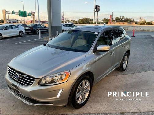 2016 Volvo XC60 T6 Drive-E