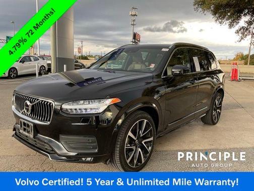 2022 Volvo XC90 T6 Momentum 7 Passenger