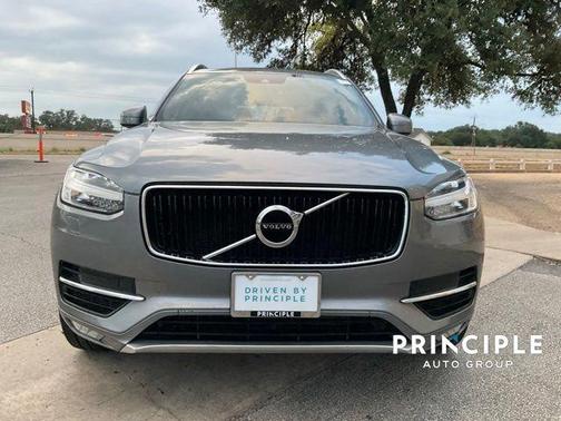 2018 Volvo XC90 T6 Momentum