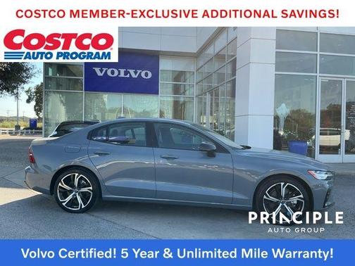 2024 Volvo S60 B5 Plus Dark Theme