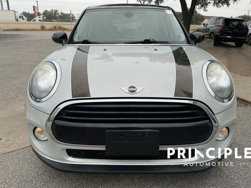 2017 MINI Hardtop Cooper