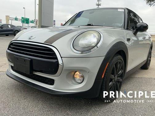 2017 MINI Hardtop Cooper