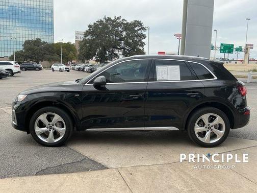 2024 Audi Q5 45 S line quattro Premium