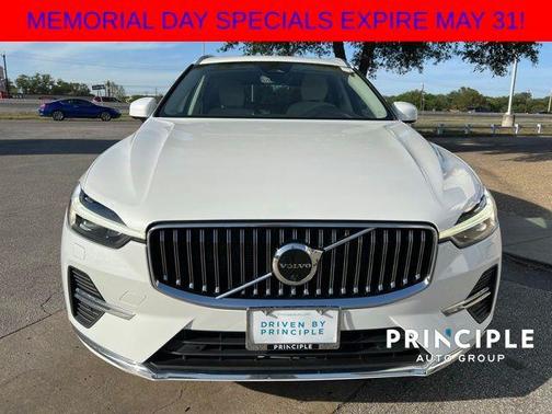 2023 Volvo XC60 B5 Plus Bright Theme