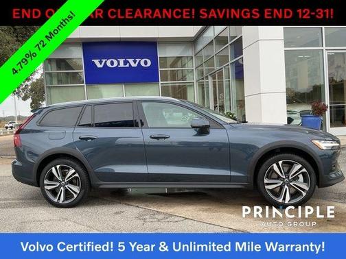 2025 Volvo V60 Cross Country B5 Plus