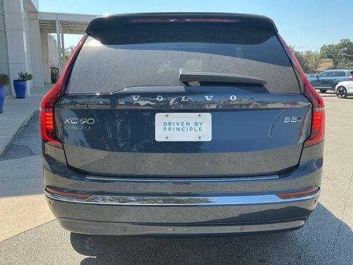 2026 Volvo XC90 B5 Plus 7-Seater