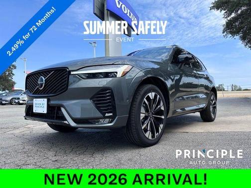 2026 Volvo XC60 B5 Plus
