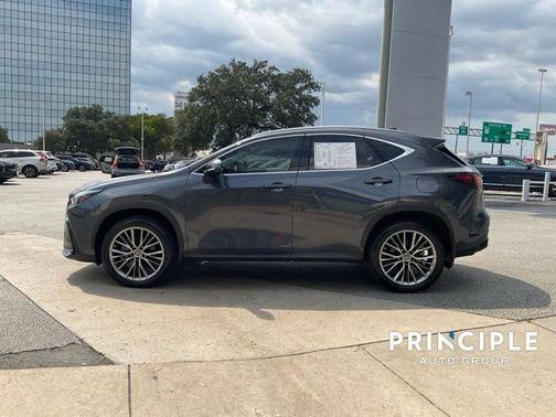 2022 Lexus NX 350h Premium