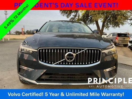 2023 Volvo XC60 B5 Plus Bright Theme