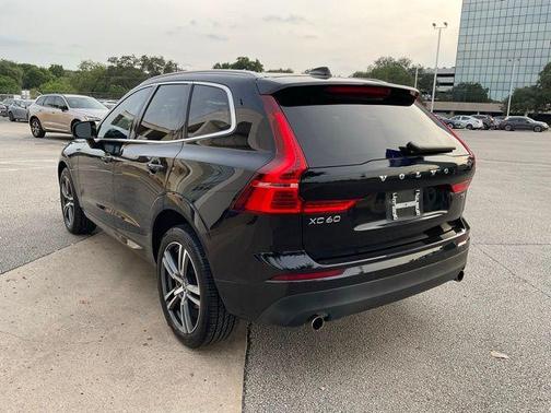 2020 Volvo XC60 T5 Momentum
