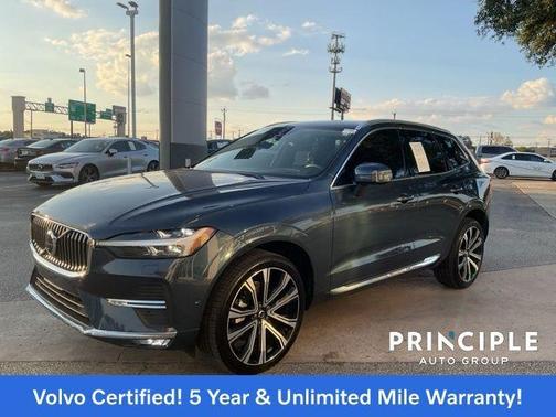 2023 Volvo XC60 B5 Ultimate Bright Theme