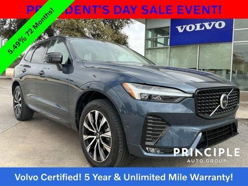 2023 Volvo XC60 B5 Plus Dark Theme