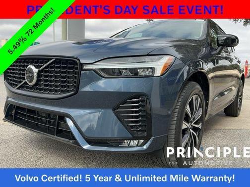 2023 Volvo XC60 B5 Plus Dark Theme