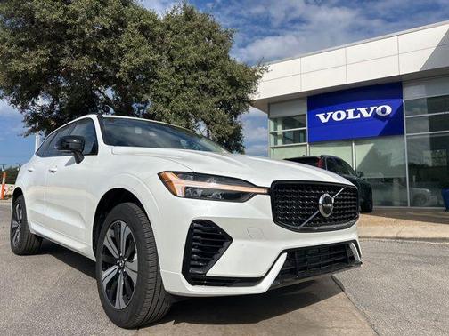 2025 Volvo XC60 Plug-In Hybrid T8 Core